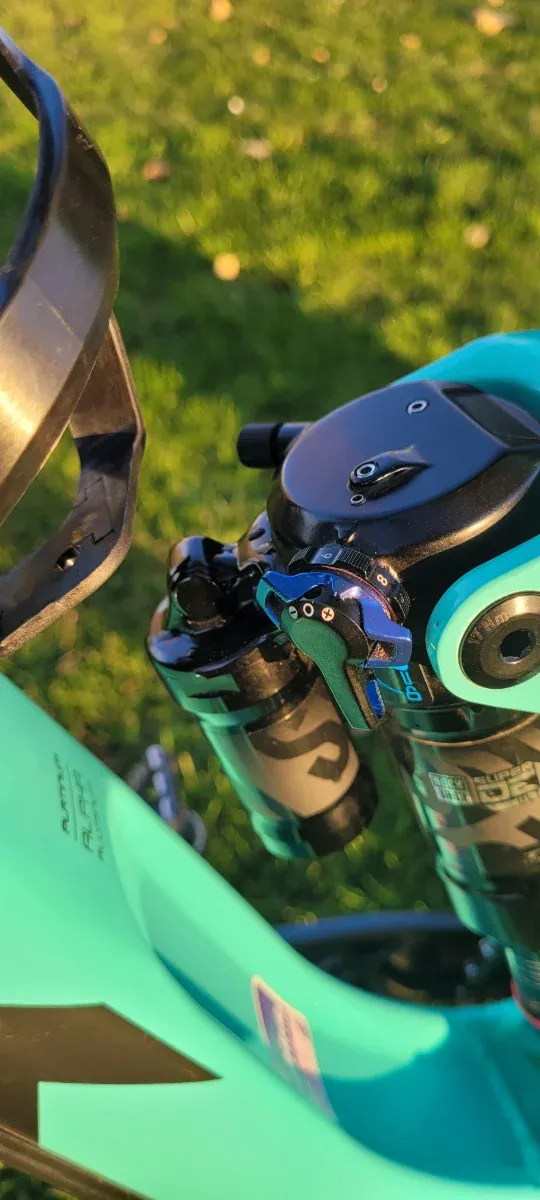 Bicicleta Trek Slash 8