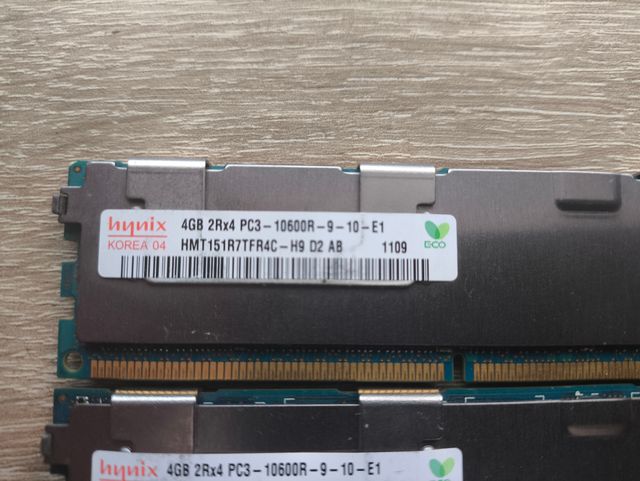 Memoria RAM 4x Hynix 4GB DDR3 PC3-10600R ECC RAM