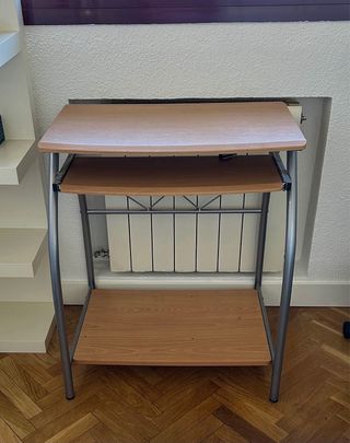 Mesa de ordenador pequeña madera y metal