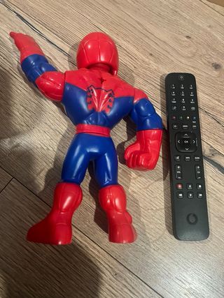 Figura Articulada Spiderman 25cm