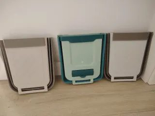 Cubos de basura plegables de plástico