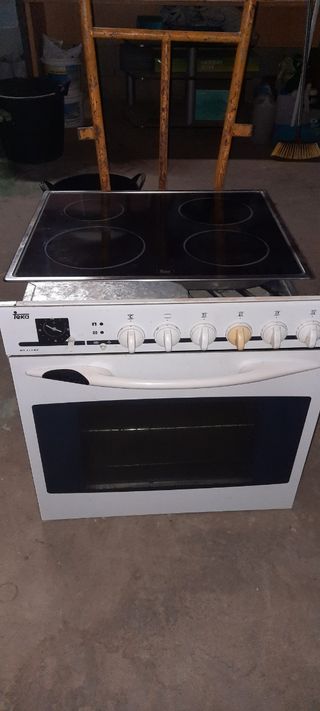 Horno y placa Teka