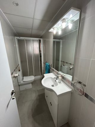 Alquilo habitación doble en plaza de toros