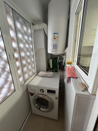 Alquilo habitación doble en plaza de toros