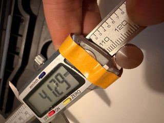 Calibre digital con caja