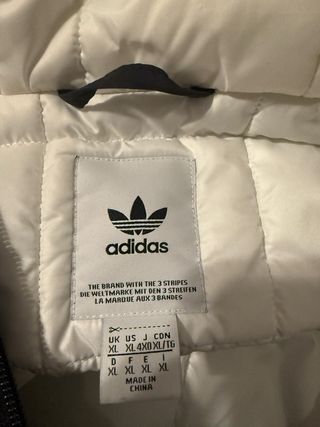 Abrigo Adidas acolchado XL nuevo