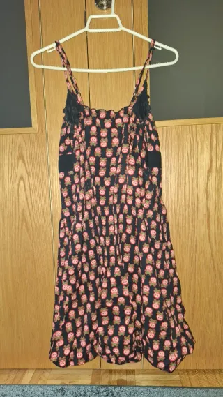 Vestido pin up negro y rojo