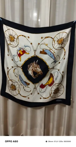 Foulard Ego Von Furstenberg vintage