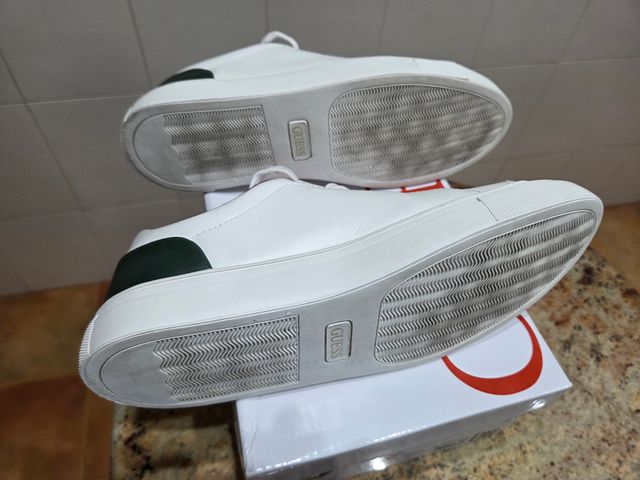 Zapatillas Guess Los Ángeles Talla 40