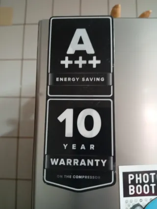 Nevera Hisense plateada