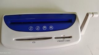 Trituradora Manual Papel, Tarjetas y CDs