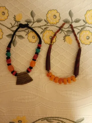 2 collares de madera mujer tonos naranja