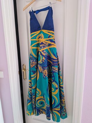 Vestido largo fiesta con fular