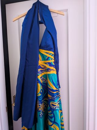 Vestido largo fiesta con fular