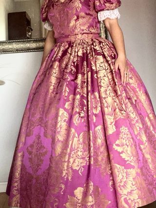 Traje de Fallera Rosa y Dorado