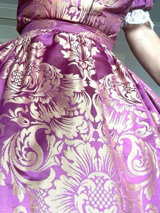 Traje de Fallera Rosa y Dorado