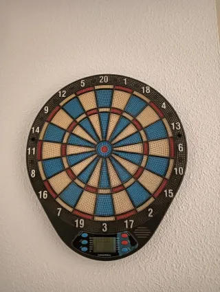 Diana Electrónica CANAVERAL le faltan los dardos