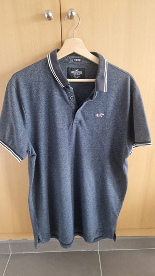 Polo Hollister gris oscuro manga corta