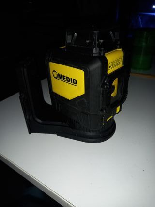 Nivel láser MEDID casi nuevo