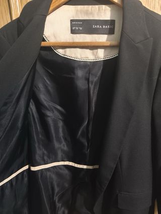 Americana Zara Basic Negra