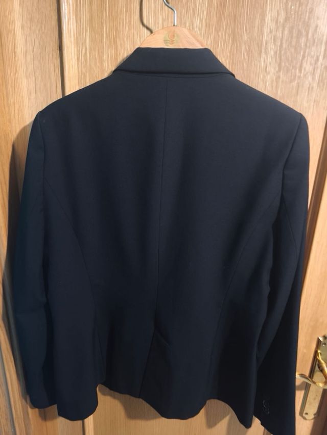 Americana Zara Basic Negra