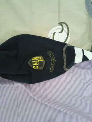 Camiseta El Niño Manga Larga Beige y Negra