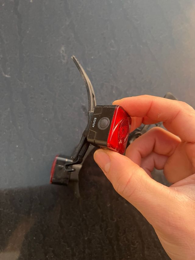 Luce posteriore per bici MTB e strada leggera