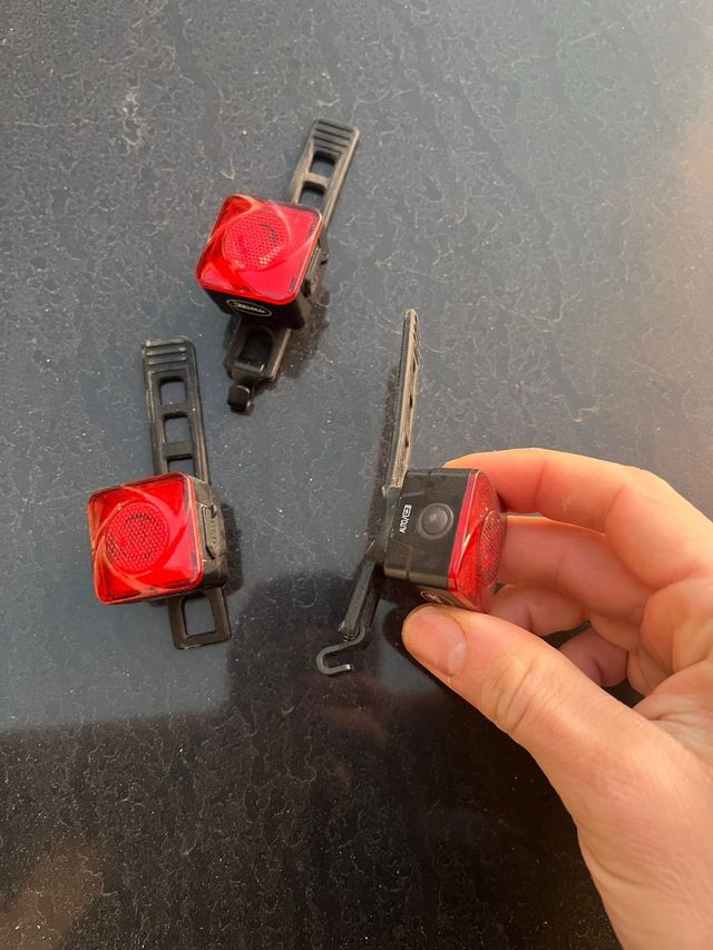 Luce posteriore per bici MTB e strada leggera