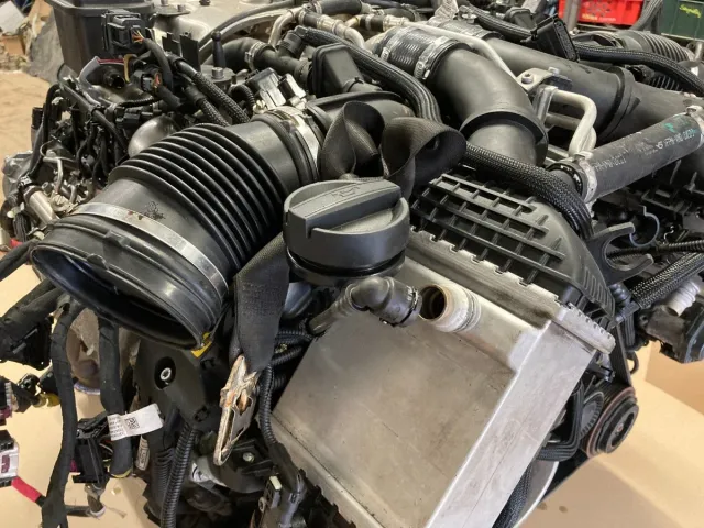 Motor BMW M5 F90