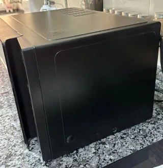 Microondas LG con tecnología Smart Inverter.