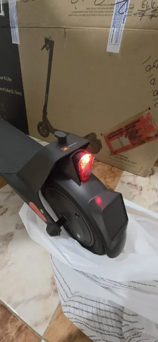 Patinete Xiaomi Mi Electric Scooter 4 Lite