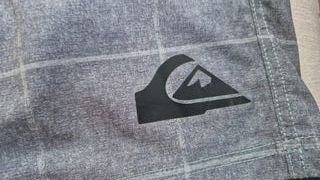 Pantalón surf Quiksilver cuadros azul