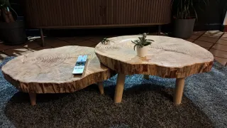 Mesita de madera rústica