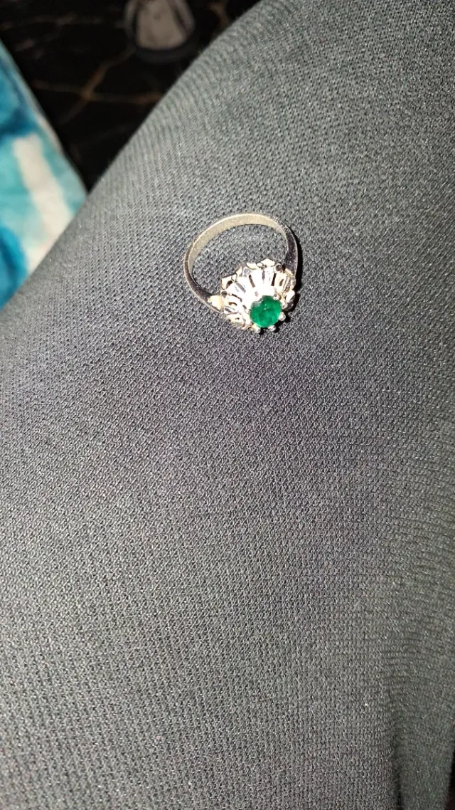 Conjunto de Joyas con Anillo Verde