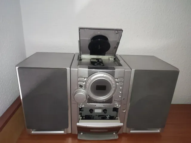Minicadena Pro Basic CD y Cassette