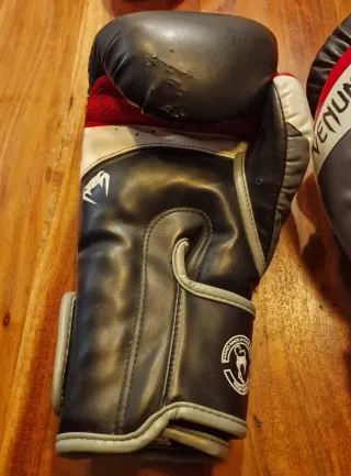 Guantes de boxeo Venum 16 oz