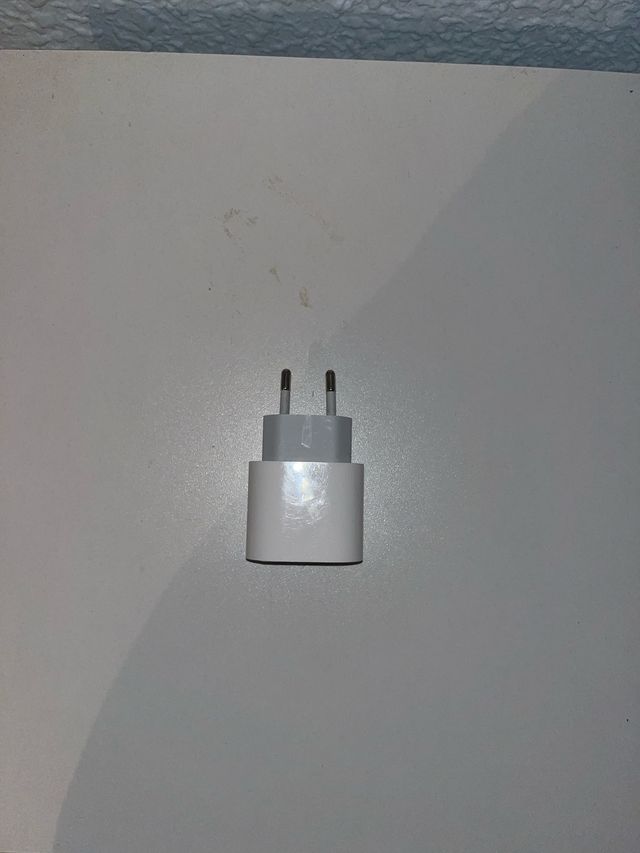 Adaptador de corriente Apple blanco