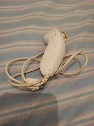 Mando Wii Rojo + Nunchuk Blanco