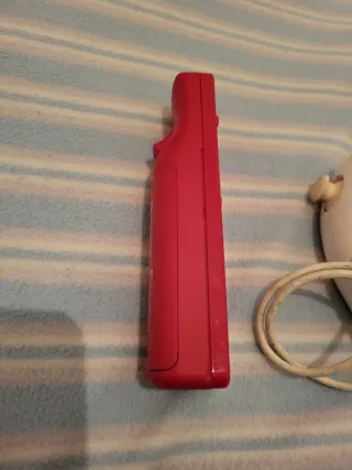 Mando Wii Rojo + Nunchuk Blanco