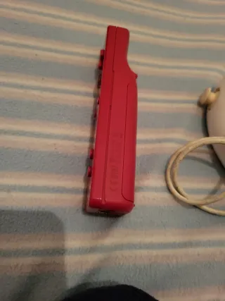 Mando Wii Rojo + Nunchuk Blanco