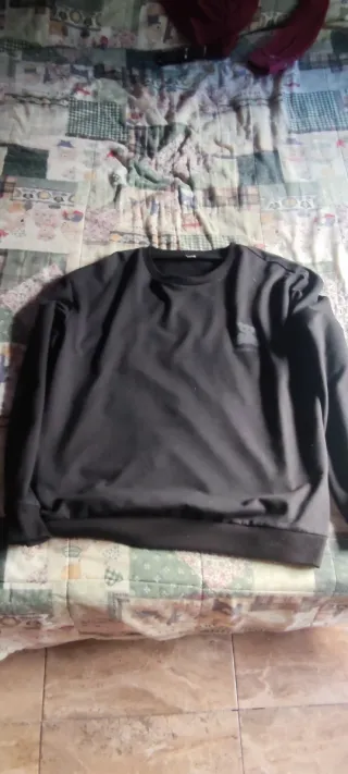 Sudadera Negra