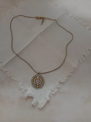 Collana con ciondolo