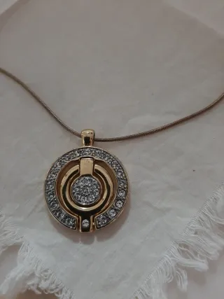 Collana con ciondolo
