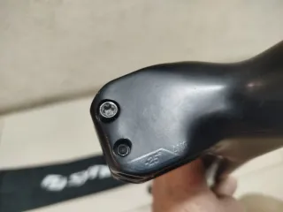 Manillar integrado con soporte Garmin Syncros