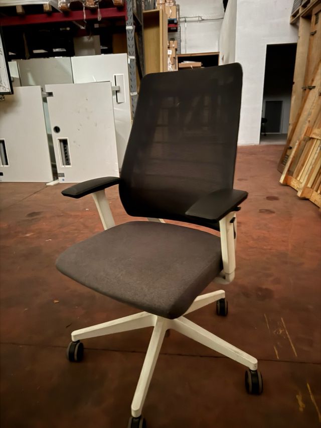 Sedia da ufficio ergonomica