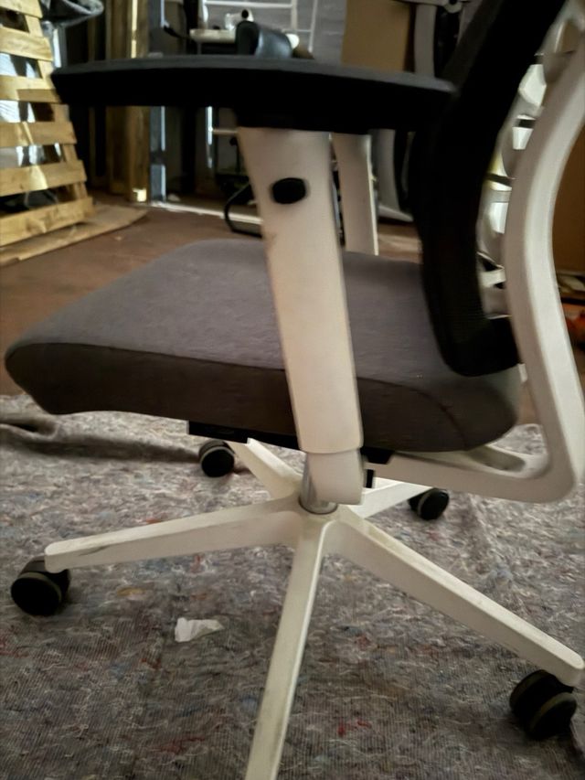 Sedia da ufficio ergonomica