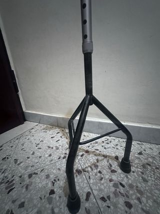 Bastone per anziani 3 piedi