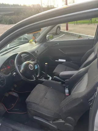 Volkswagen Golf 2002