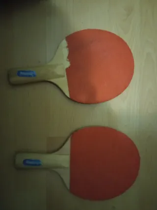 Par de raquetas de ping pong