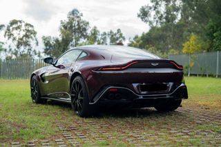 Aston Martin Vantage 2020